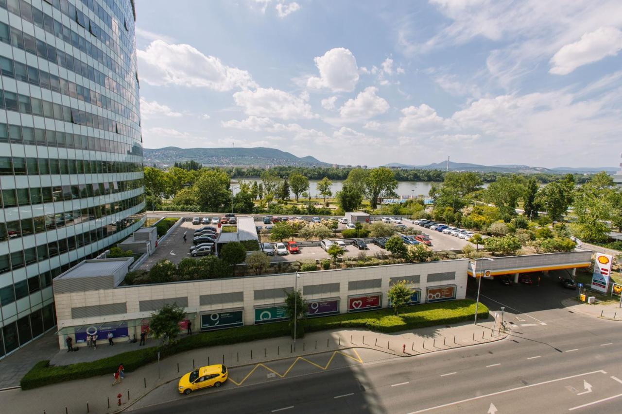 Industrial Studio Apartman